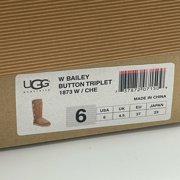 UGG BAILEY BUTTON TRIPLET 1873 boots size 6 original box - Picture 5 of 11